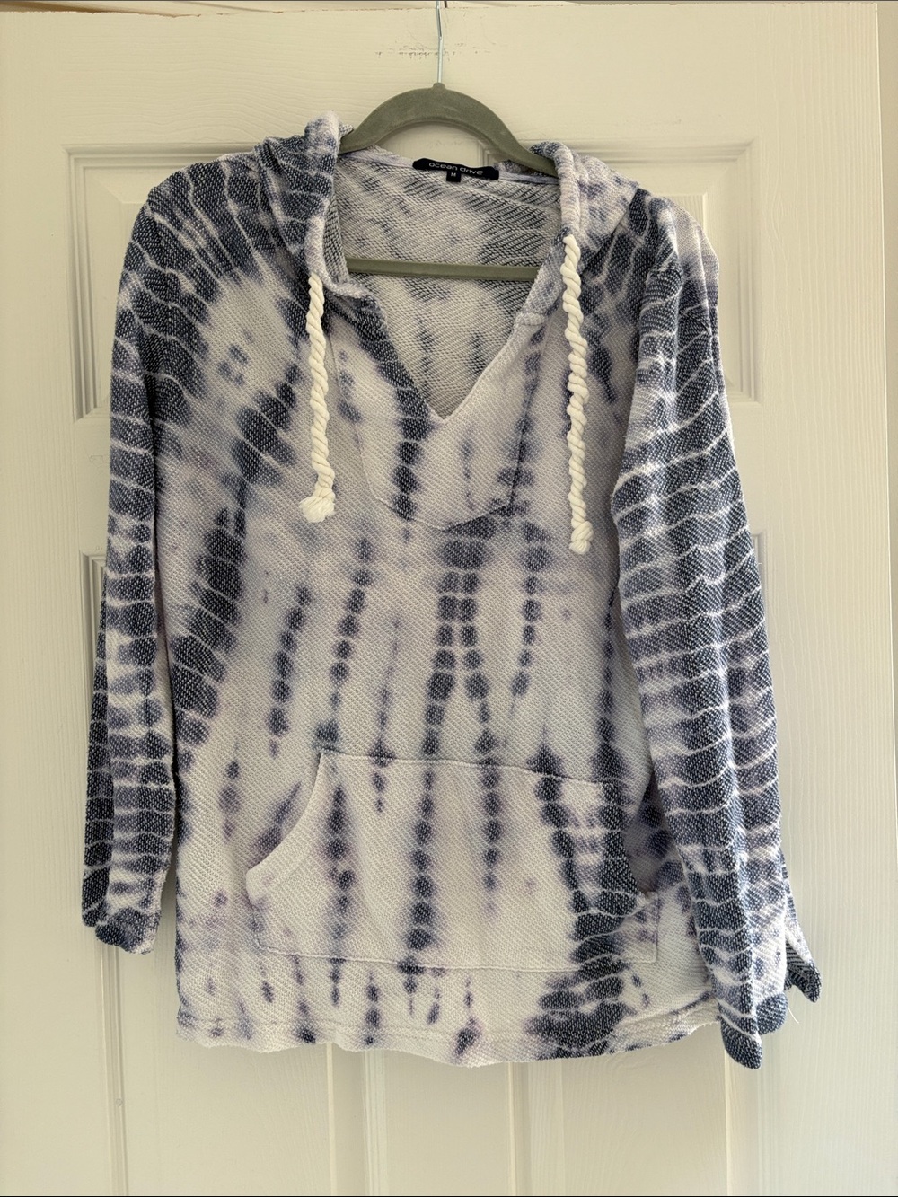 Ocean Drive Navy & White Knit Sweater